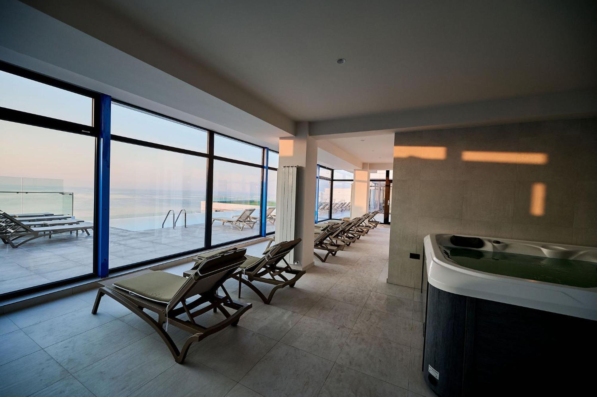 Infinity By Sea - Parking Mamaia