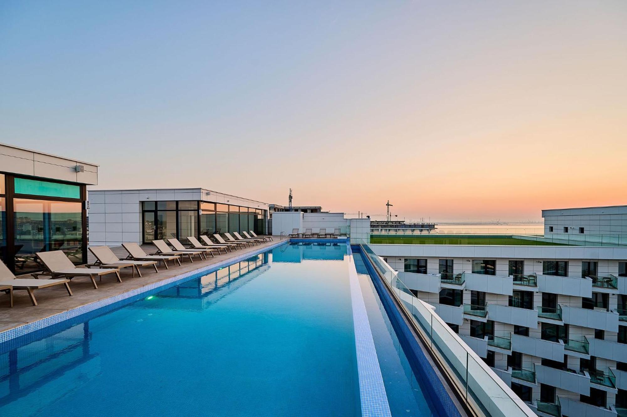 Infinity By Sea - Parking Apartment Mamaia