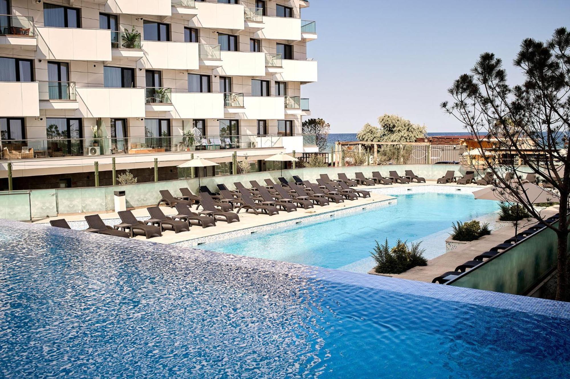 Infinity By Sea - Parking Mamaia